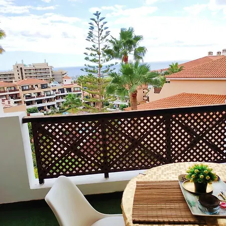 Golden Paradise, Excelentes Vistas, Piscina Climatizada, Wifi, Albatros Park, Golf Del Sur Apartman San Miguel de Abona